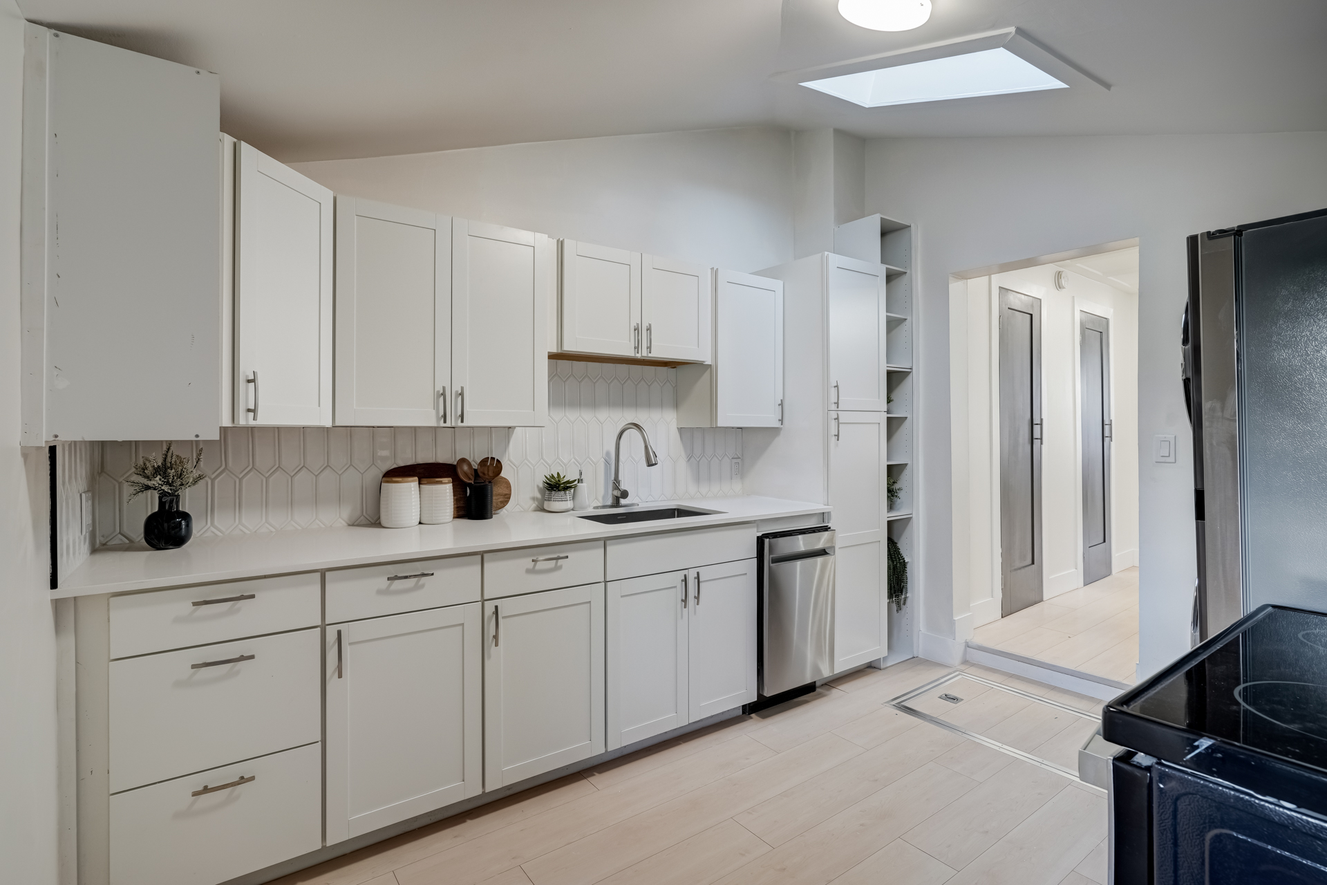 Hamilton kitchen after LikeHouse renovation